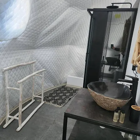 River Glamping Kalopanayiotis * Kalopanagiotis