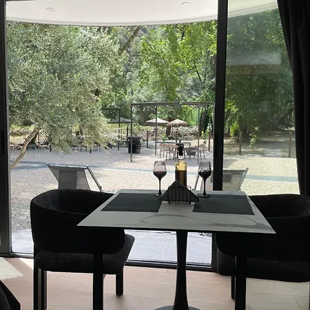 River Glamping Kalopanayiotis Gerendaház *