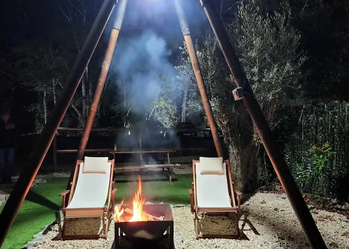 ロッジ River Glamping Kalopanayiotis