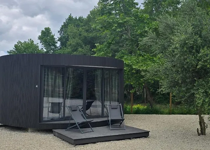 River Glamping Kalopanayiotis カロパナイオティス