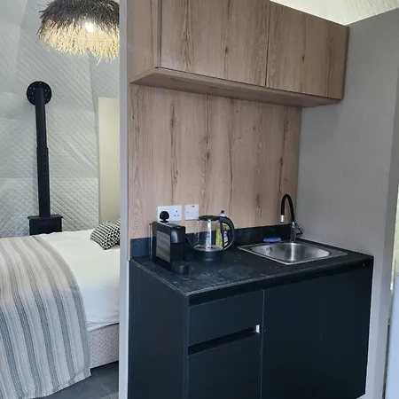 River Glamping Kalopanayiotis * Kalopanagiotis