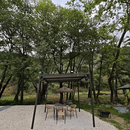 River Glamping Kalopanayiotis *