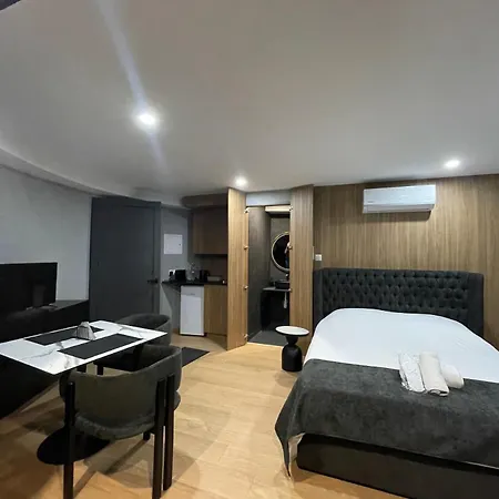 River Glamping Kalopanayiotis *