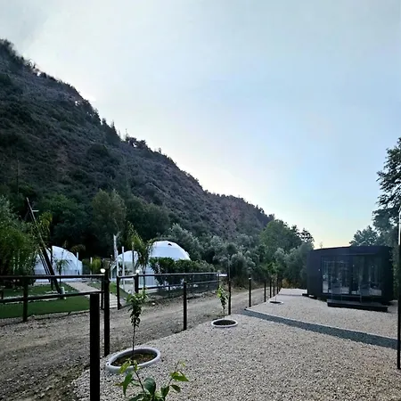 River Glamping Kalopanayiotis Lodge *