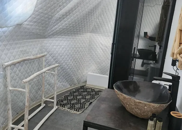 River Glamping Kalopanayiotis * Kalopanagiotis