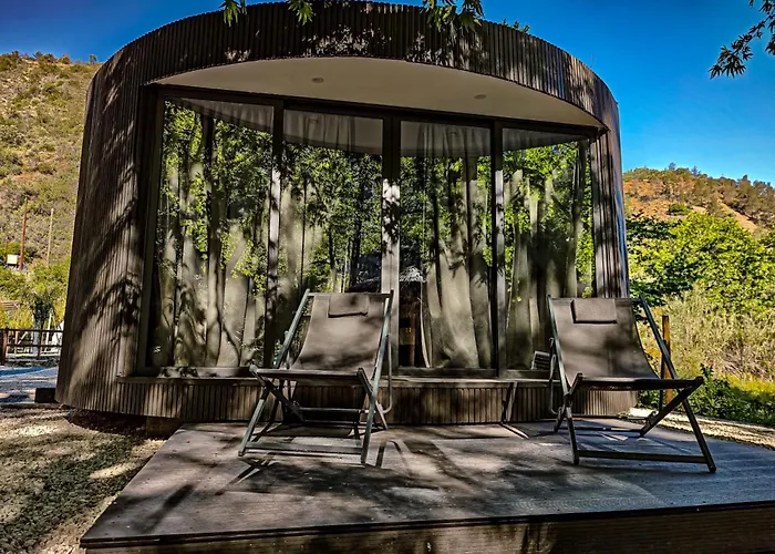 Alojamento de Turismo Selvagem River Glamping Kalopanayiotis