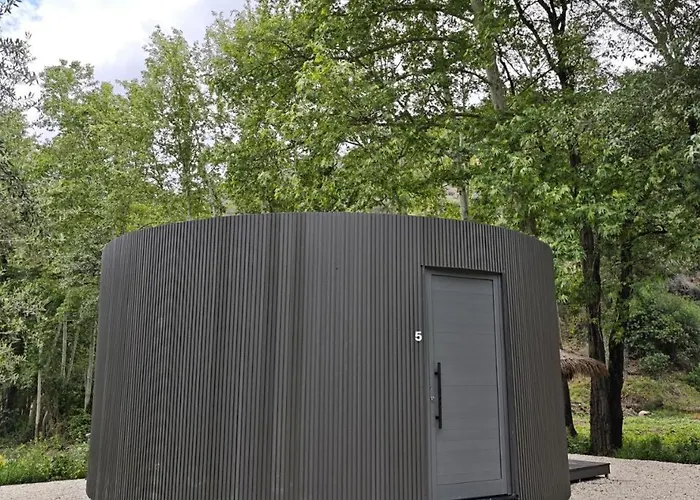 River Glamping Kalopanayiotis Gerendaház