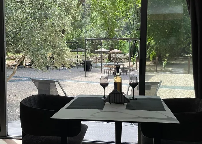 River Glamping Kalopanayiotis Alojamento de Turismo Selvagem *